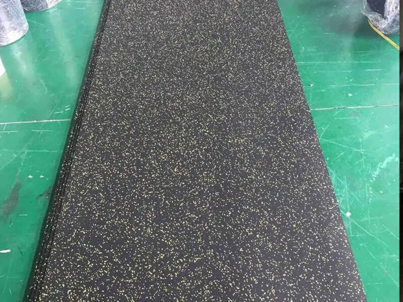 Commercial-Rubber-Floor-for-Gym-in-Roll-10